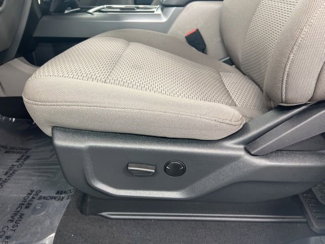 Used 2022 Ford F250 XLT w/ XLT Premium Package image 14