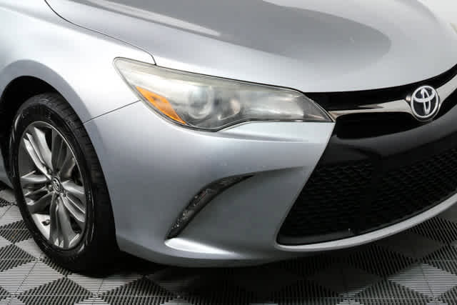 Used 2016 Toyota Camry SE image 31