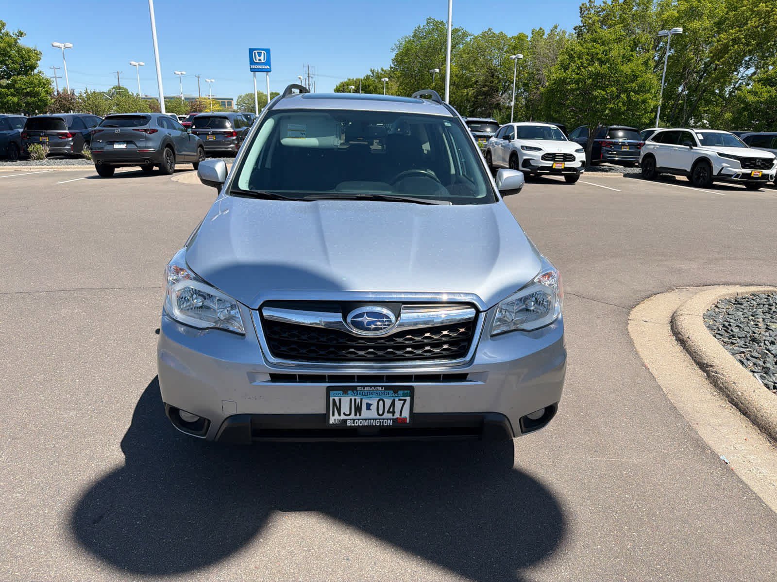 Used 2015 Subaru Forester 2.5i Touring w/ Popular Package #2 AWD/4WD image 2
