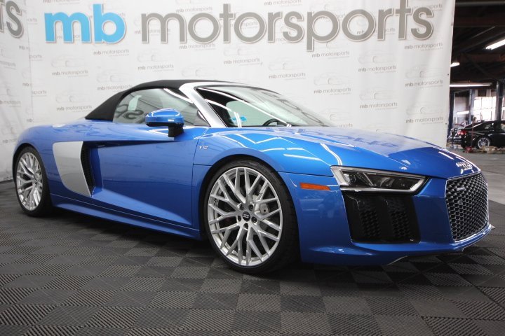 Used 2018 Audi R8 V10 image 12