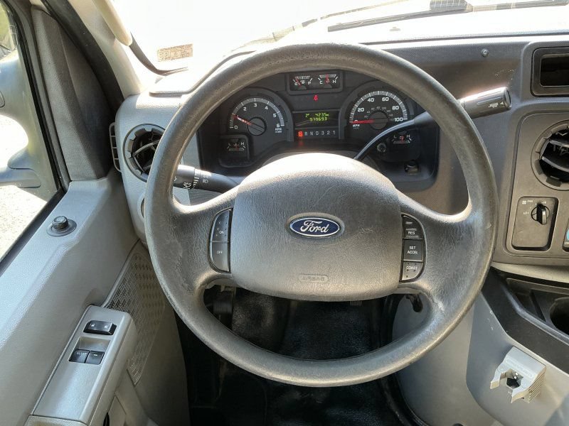 Used 2015 Ford E-350 and Econoline 350 Super Duty w/ Power Windows & Locks Group RWD image 13