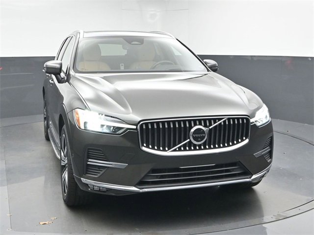 Used 2022 Volvo XC60 B6 Inscription w/ Advanced Package image 2