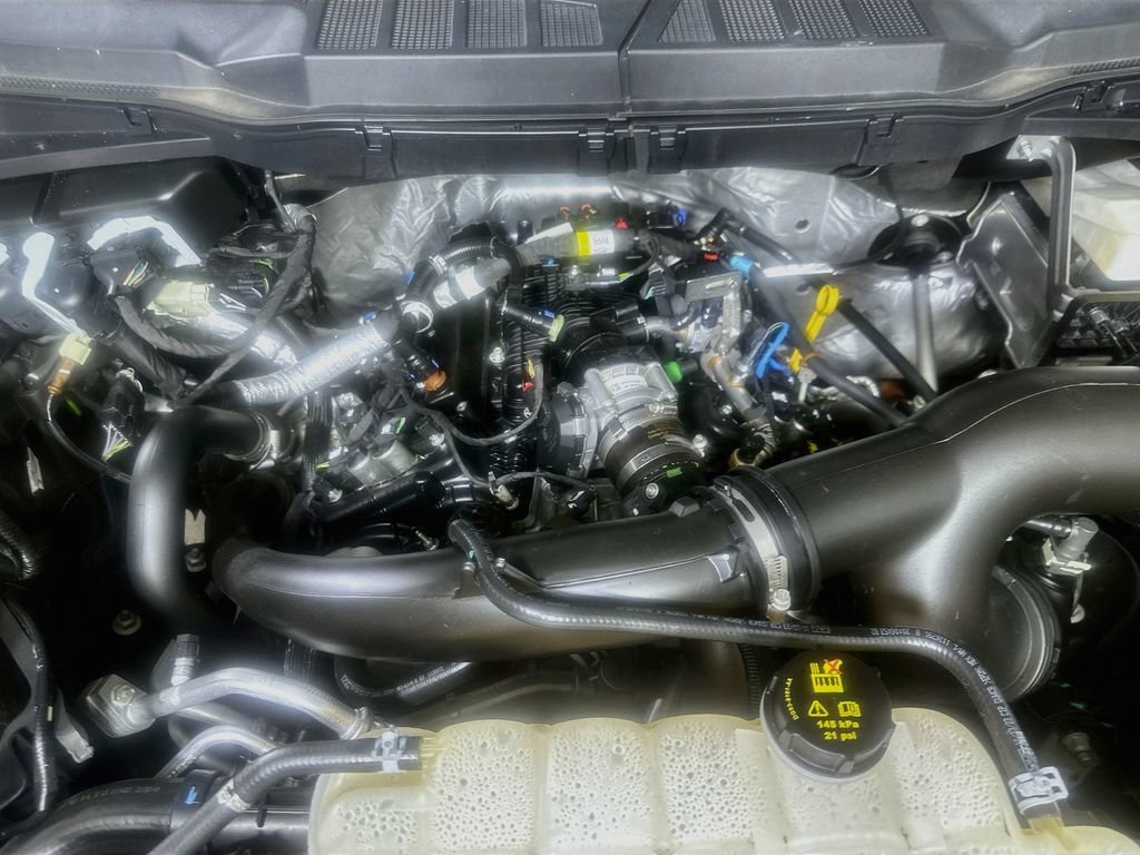 Used 2023 Ford F150 XLT w/ Equipment Group 302A High RWD image 9