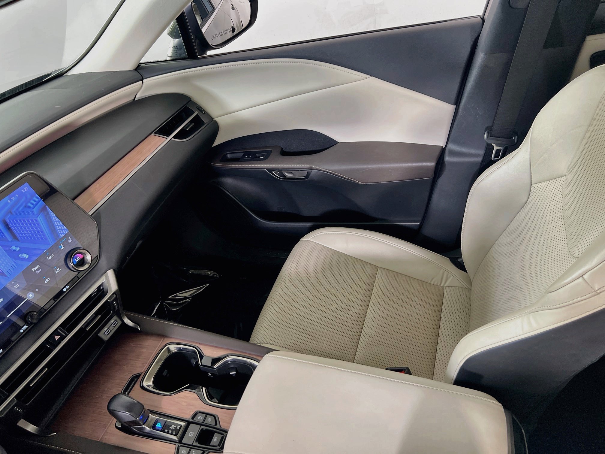 Used 2023 Lexus RX 350 Premium Plus w/ Accessory Package AWD/4WD image 23