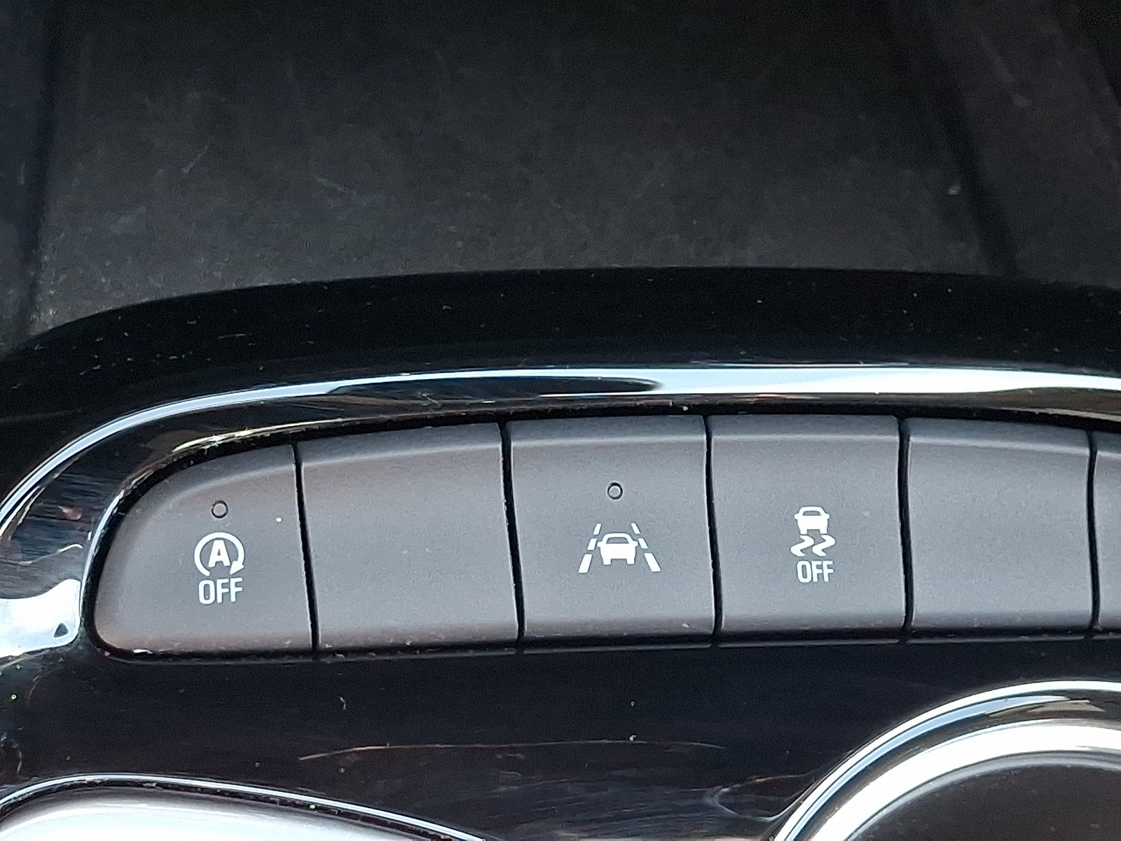 Used 2024 Buick Encore GX Preferred w/ Comfort Package FWD image 25