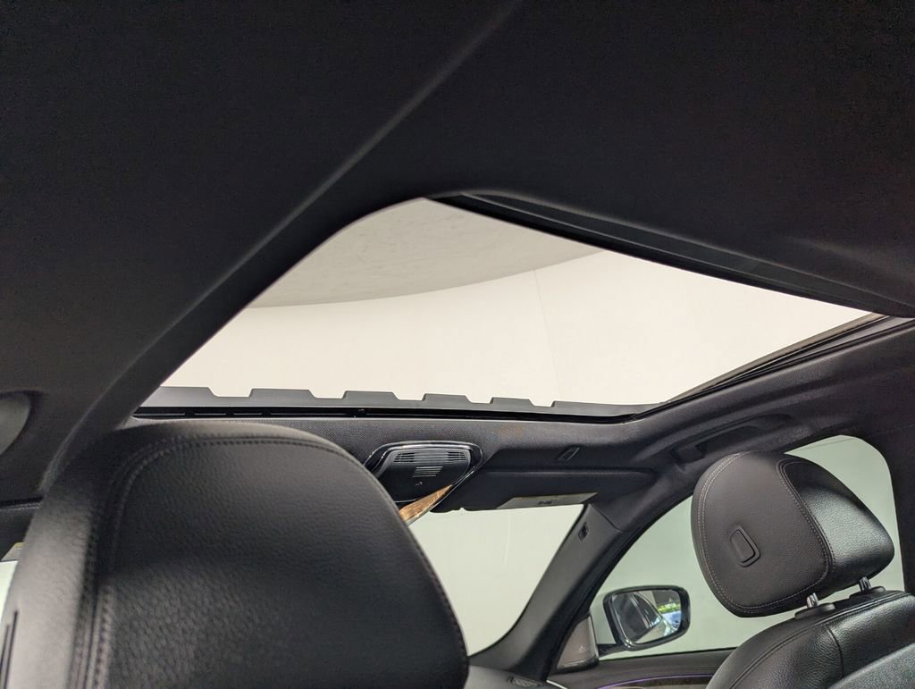 Used 2018 BMW 540i w/ M Sport Package image 24