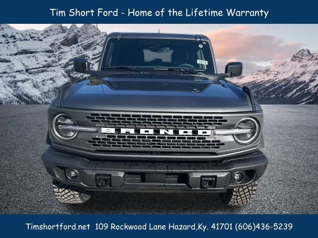 New 2025 Ford Bronco Badlands image 2