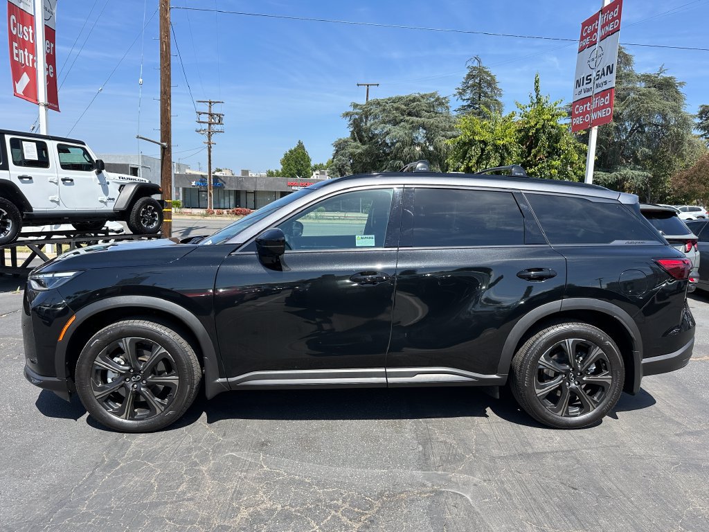 Used 2026 INFINITI QX60 Autograph w/ Dark Cargo Package AWD/4WD image 3