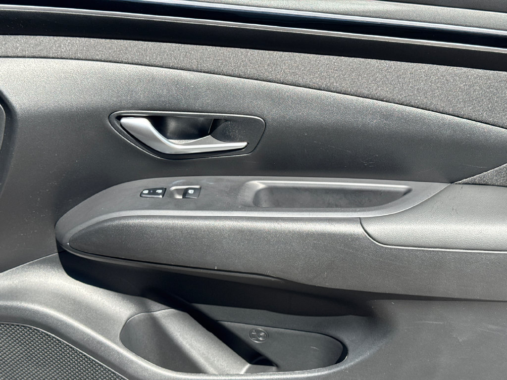 Used 2023 Hyundai Tucson SEL w/ Convenience Package FWD image 16