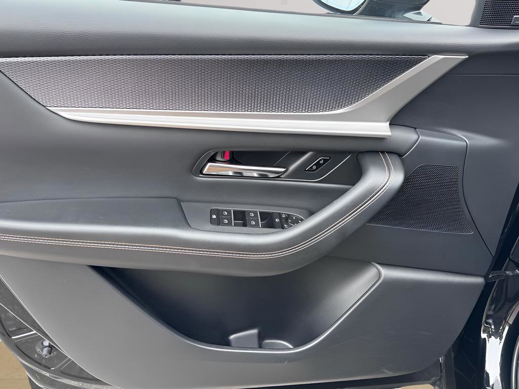 Used 2025 MAZDA CX-70 Plug-In Hybrid w/ Premium Plus image 28