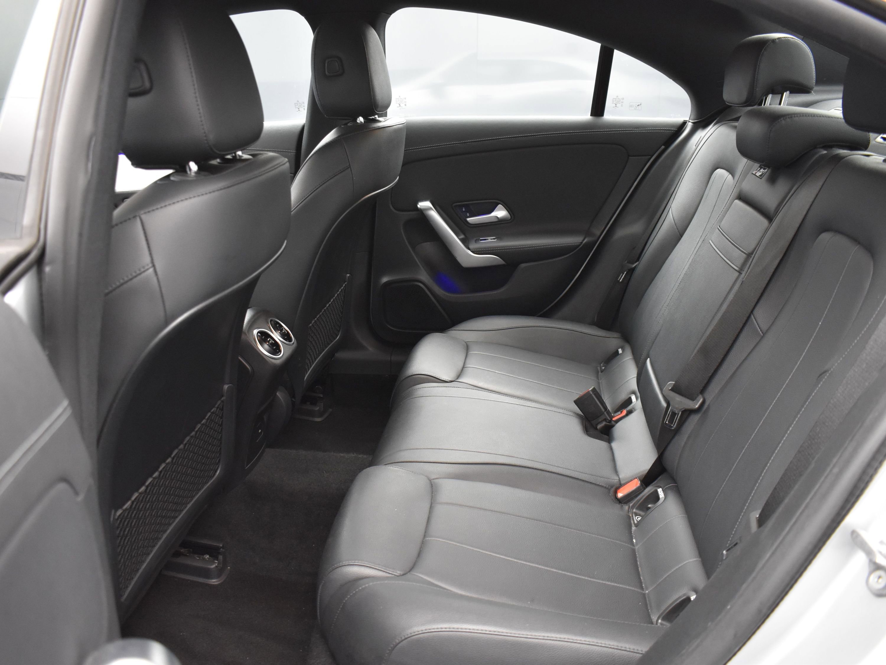 Used 2022 Mercedes-Benz CLA 250 4MATIC image 16