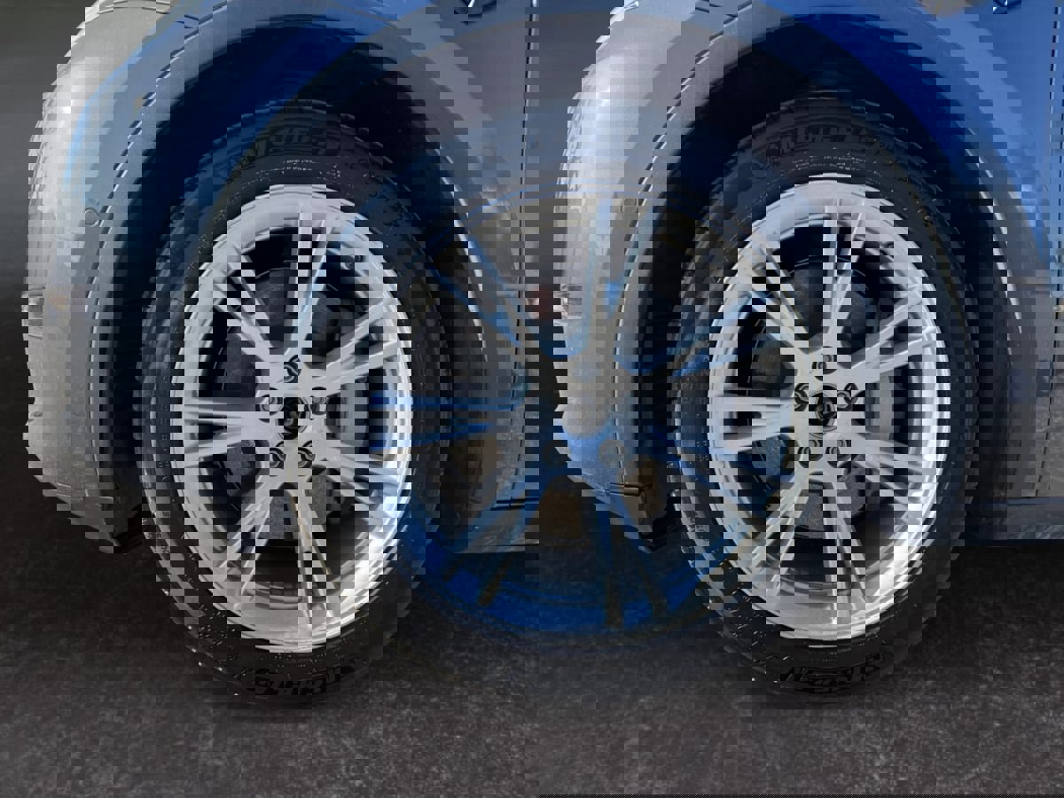 Used 2021 Tesla Model Y Long Range image 9