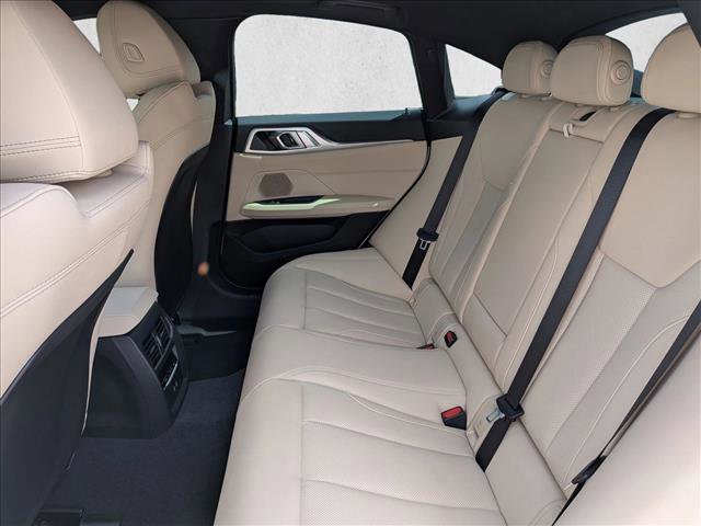 New 2026 BMW i4 eDrive40 image 17