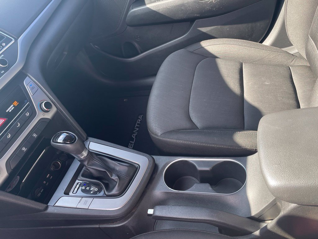 Used 2018 Hyundai Elantra SEL FWD image 21