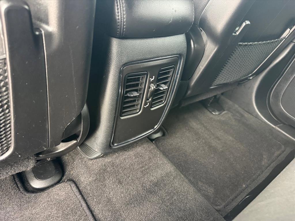 Used 2022 Jeep Grand Cherokee Laredo E image 10