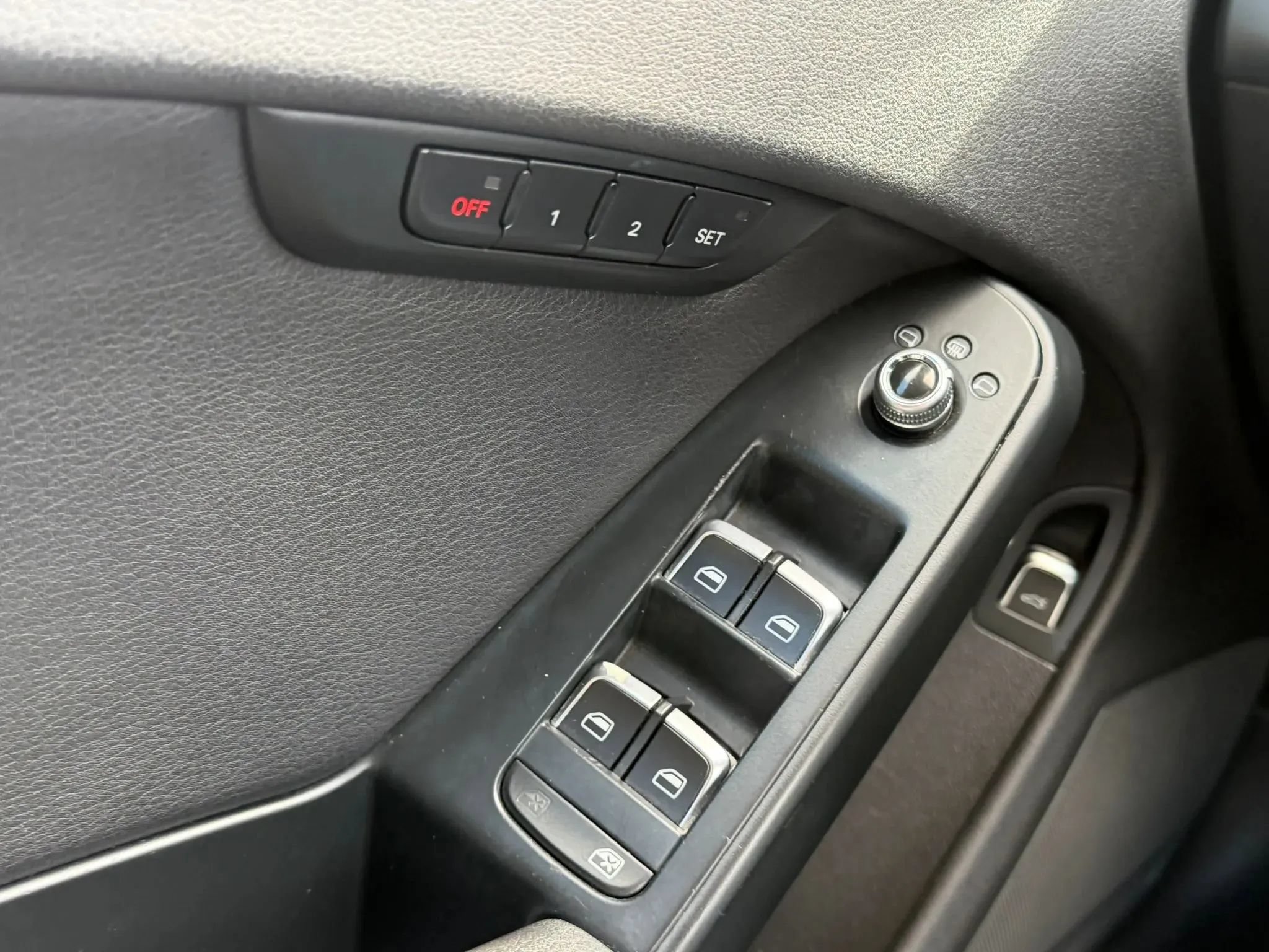 Used 2013 Audi A4 2.0T Premium Plus FWD image 27