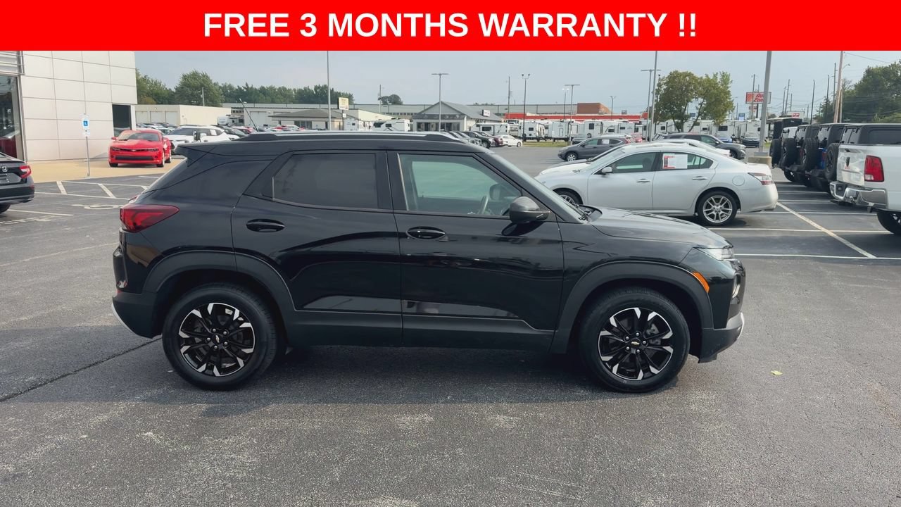 Used 2021 Chevrolet TrailBlazer LT w/ Convenience Package FWD image 9