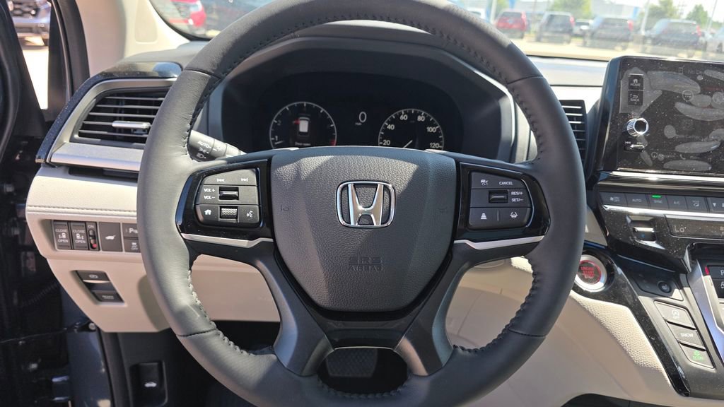 New 2026 Honda Odyssey Touring image 14