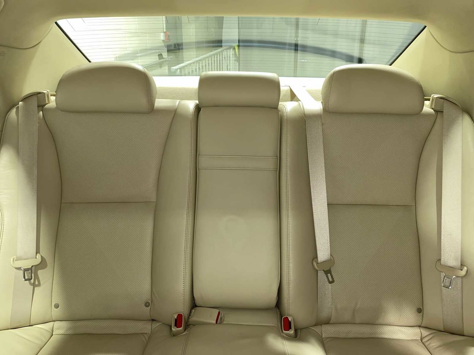 Used 2012 Lexus LS 460 AWD w/ Comfort Pkg image 22