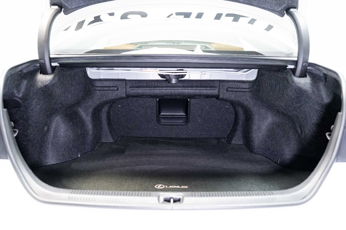 Used 2012 Lexus ES 350 w/ Touring Special Edition FWD image 25
