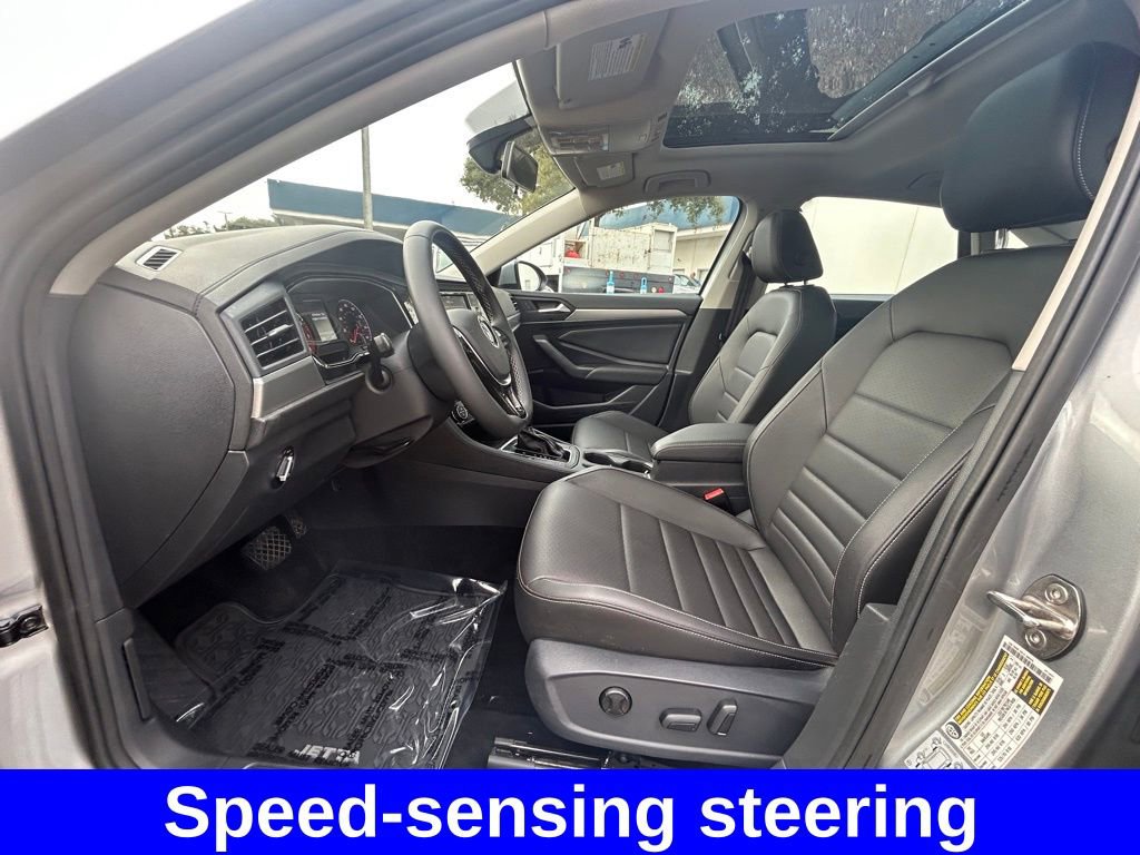 Used 2021 Volkswagen Jetta SE image 9