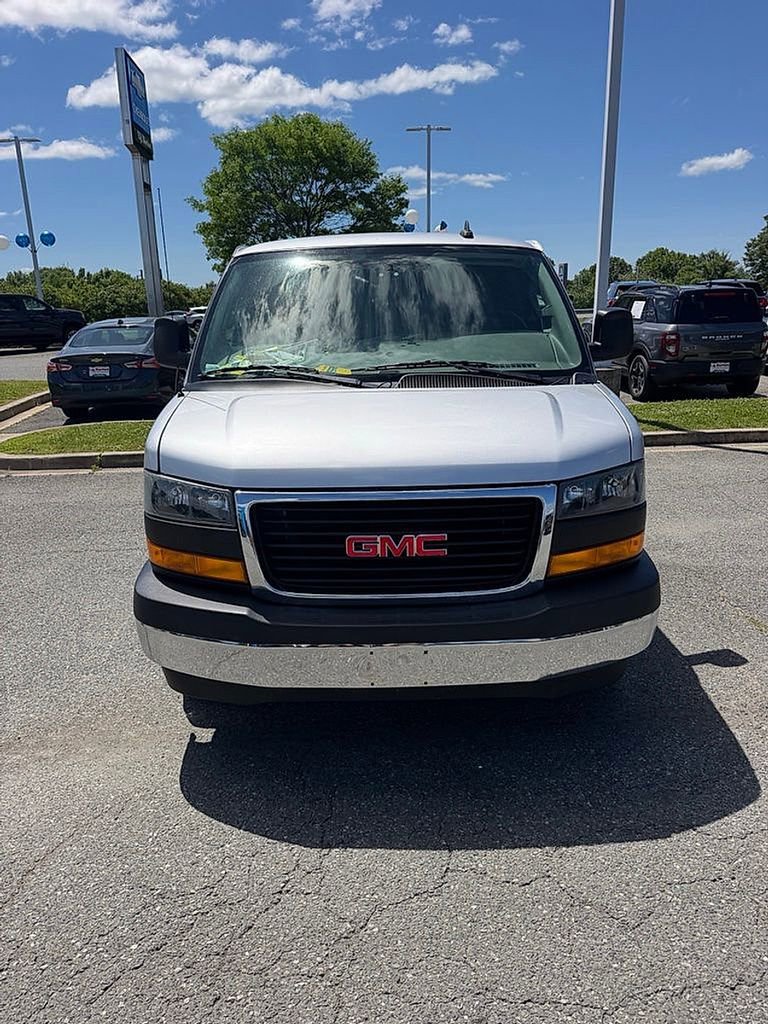 Used 2019 GMC Savana 2500 Extended w/ Enhanced Convenience Package RWD image 13
