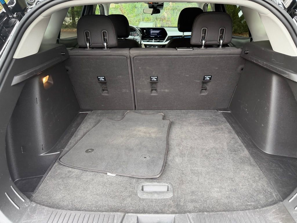 Used 2024 Chevrolet Trax LS image 7