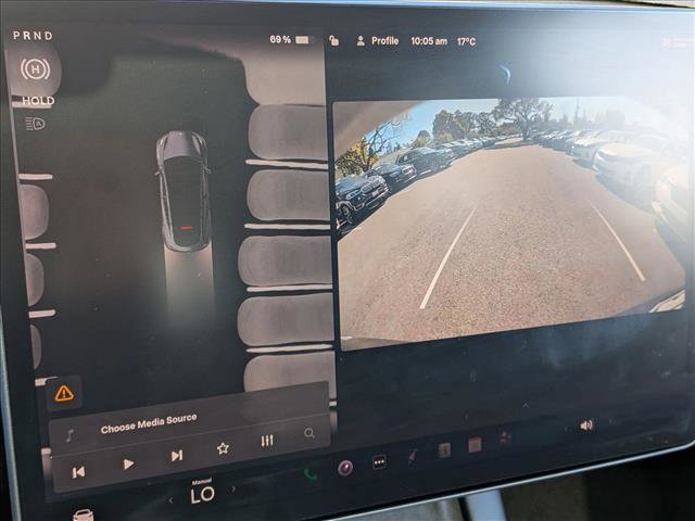 Used 2022 Tesla Model Y Long Range AWD/4WD image 13