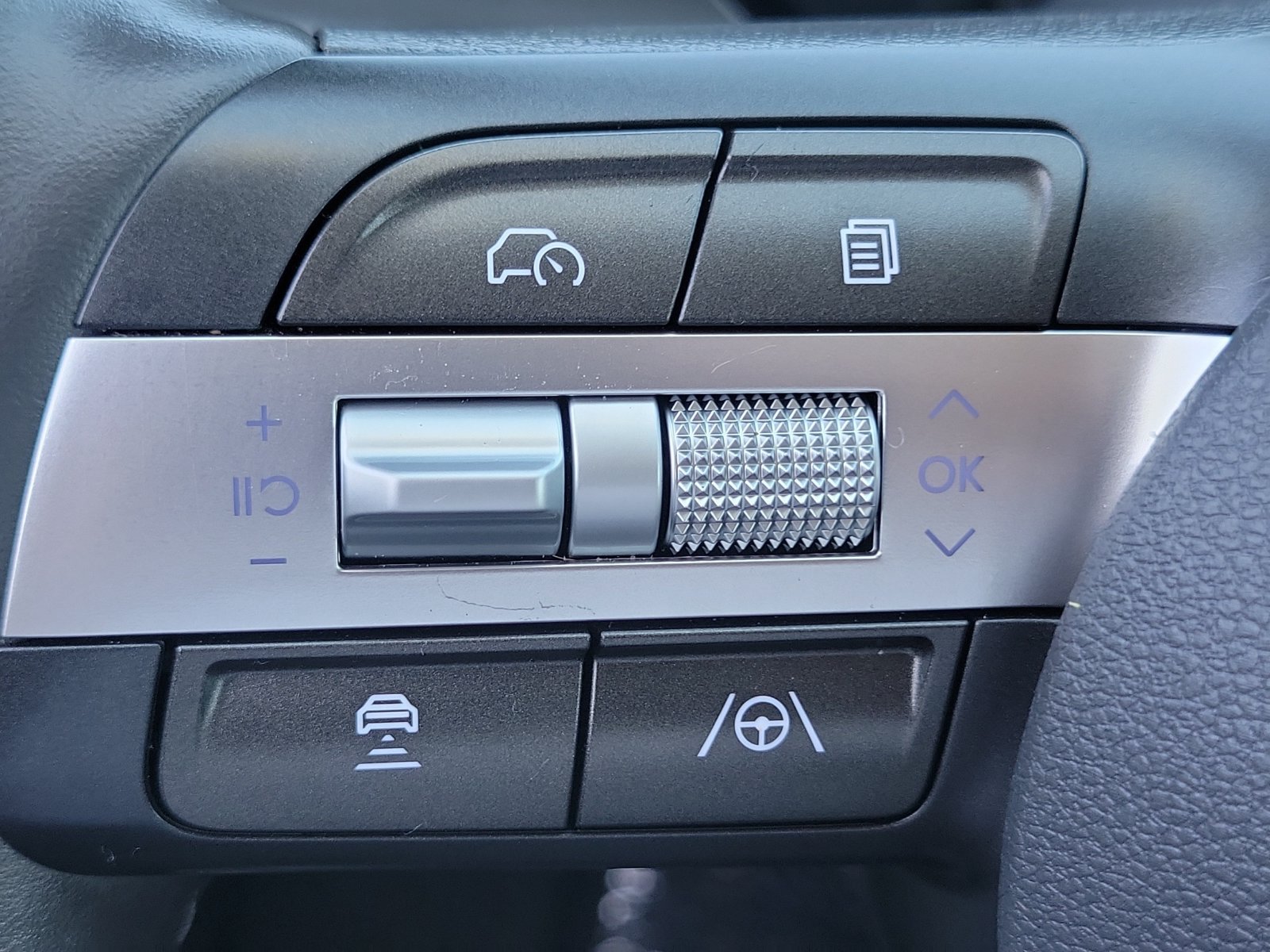 Certified 2026 Hyundai Kona SEL Sport FWD image 8