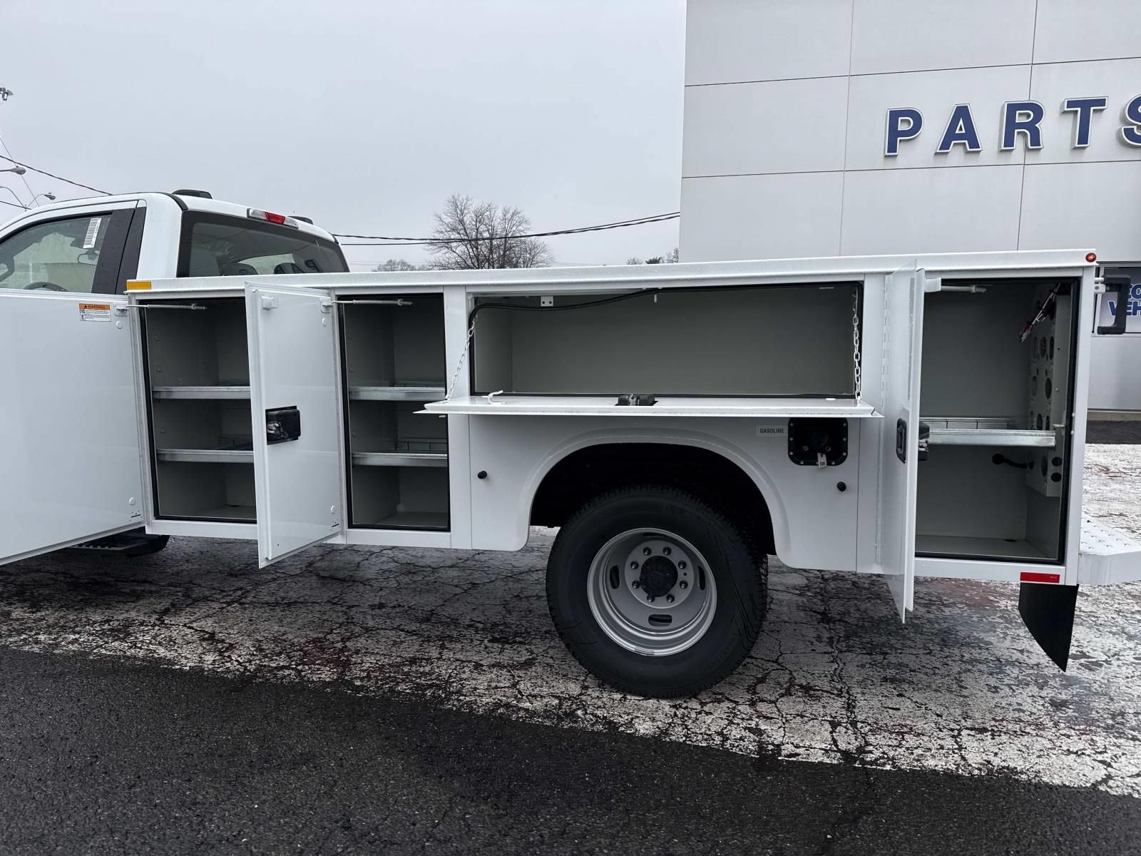 New 2025 Ford F350 XL w/ XL Chrome Package RWD image 11