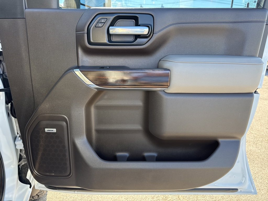 Used 2021 GMC Sierra 3500 SLT w/ SLT Preferred Package image 28