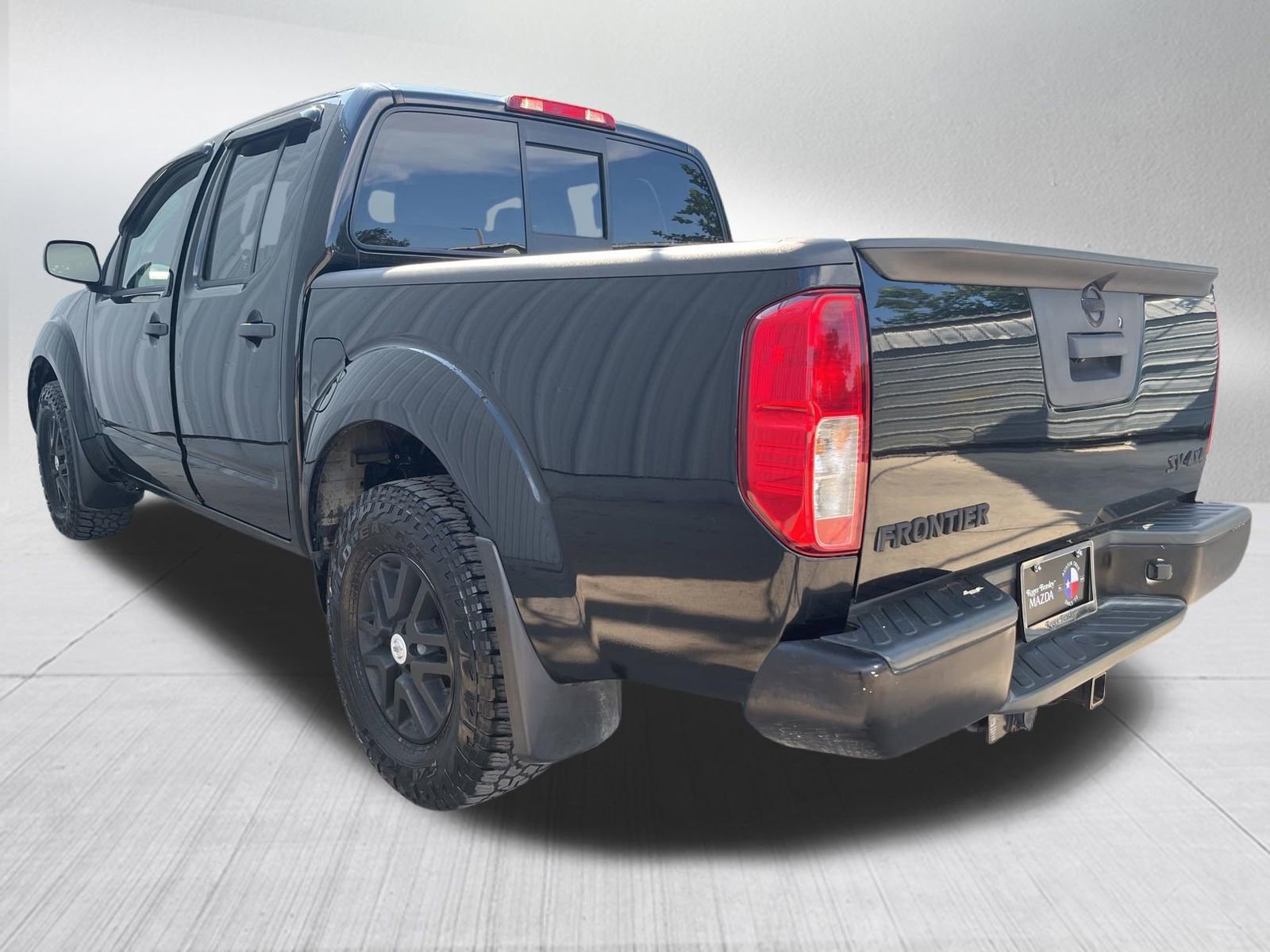 Used 2019 Nissan Frontier SV AWD/4WD image 6