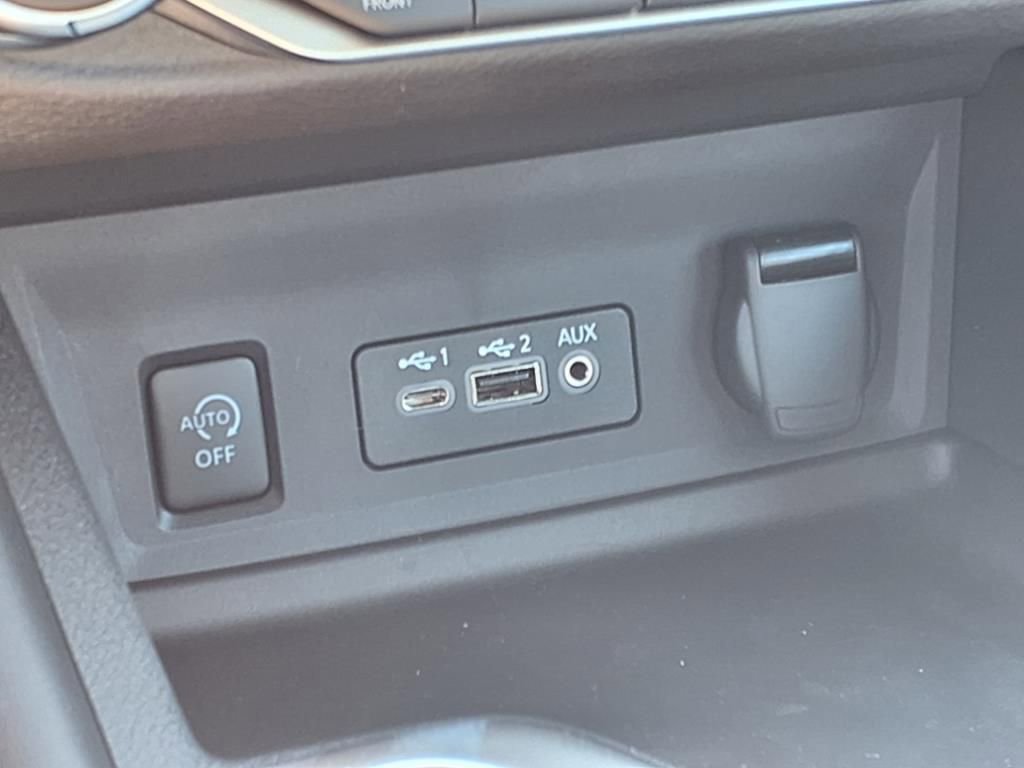 New 2025 Nissan Sentra SV w/ All-Weather Package image 8