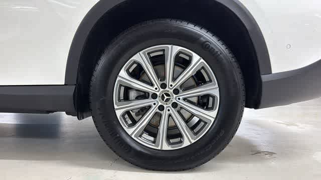 Used 2026 Mercedes-Benz GLC 300 4MATIC image 5