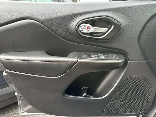 Used 2022 Jeep Cherokee Trailhawk w/ Comfort/Convenience Group image 25