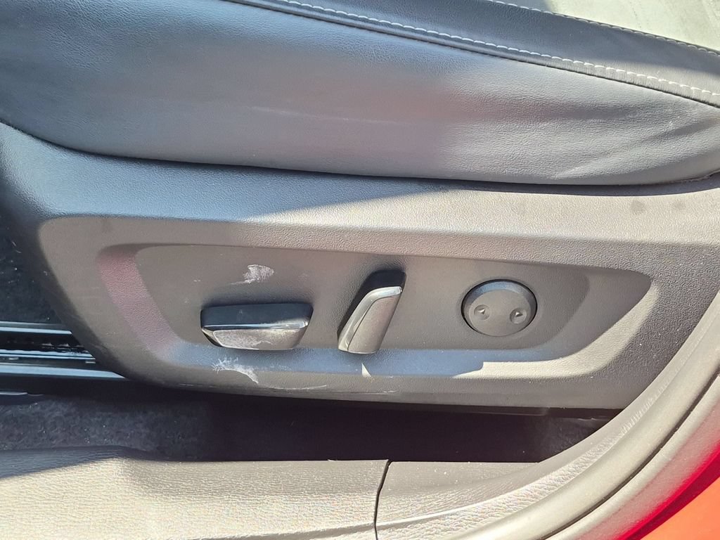 Used 2025 Mitsubishi Outlander SE AWD/4WD image 14