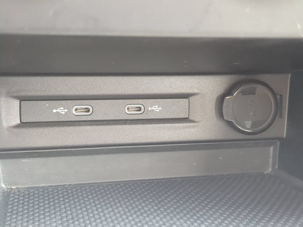 Certified 2022 Volkswagen Taos S FWD image 21