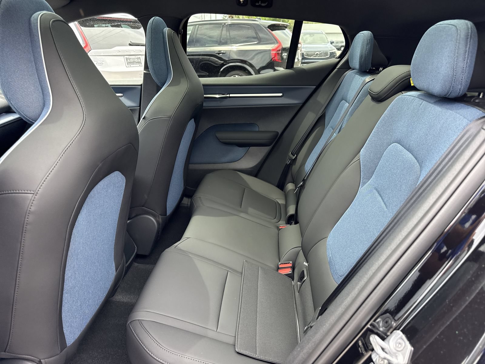 New 2026 Volvo EX30 Plus w/ Climate Package AWD/4WD image 12