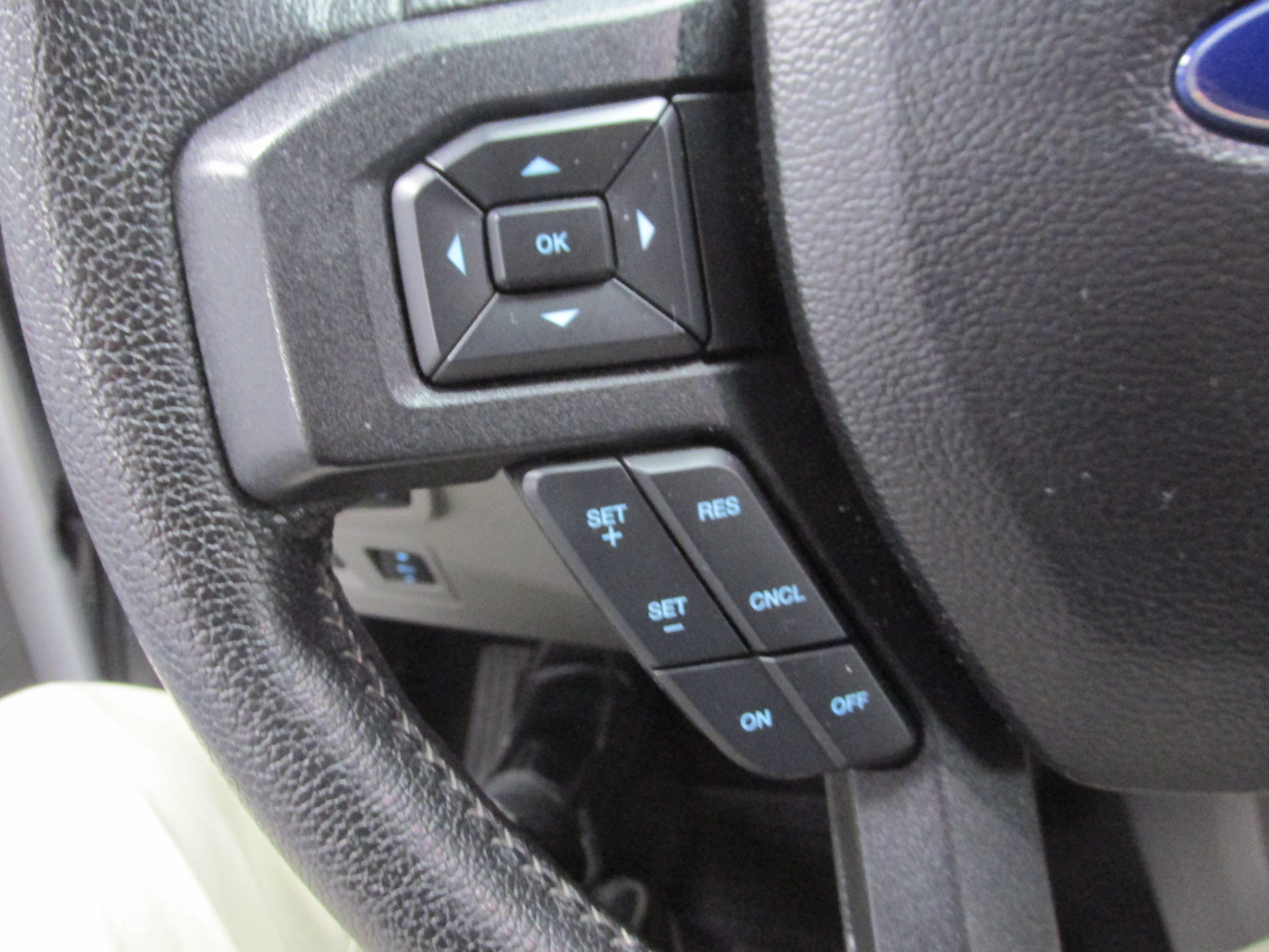 Used 2016 Ford F150 XLT w/ Equipment Group 302A Luxury AWD/4WD image 30