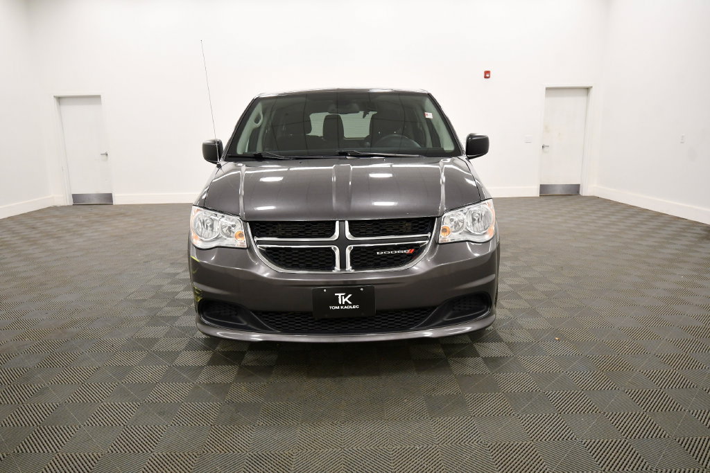 Used 2019 Dodge Grand Caravan SE FWD image 10