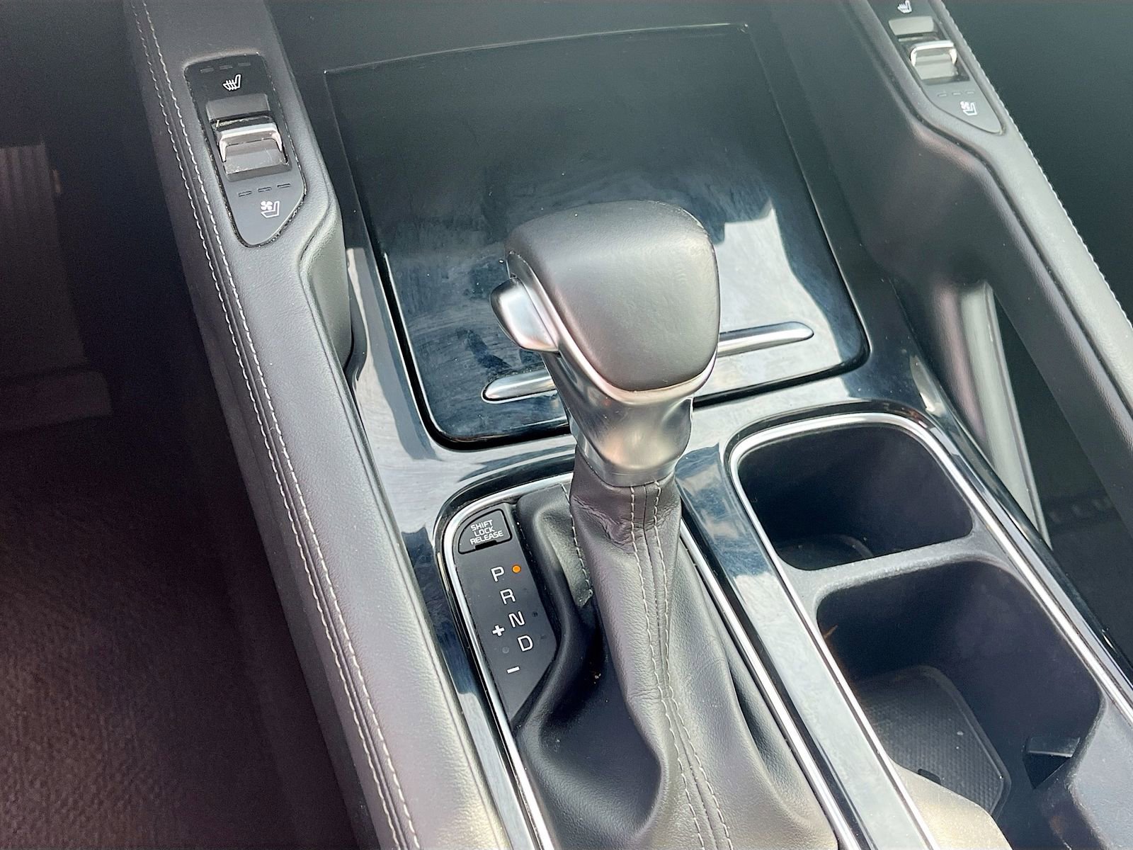 Used 2022 Kia Telluride EX w/ EX Premium Package FWD image 17