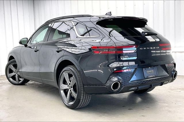 Used 2023 Genesis GV70 3.5T Sport w/ Sport Prestige Package AWD/4WD image 11