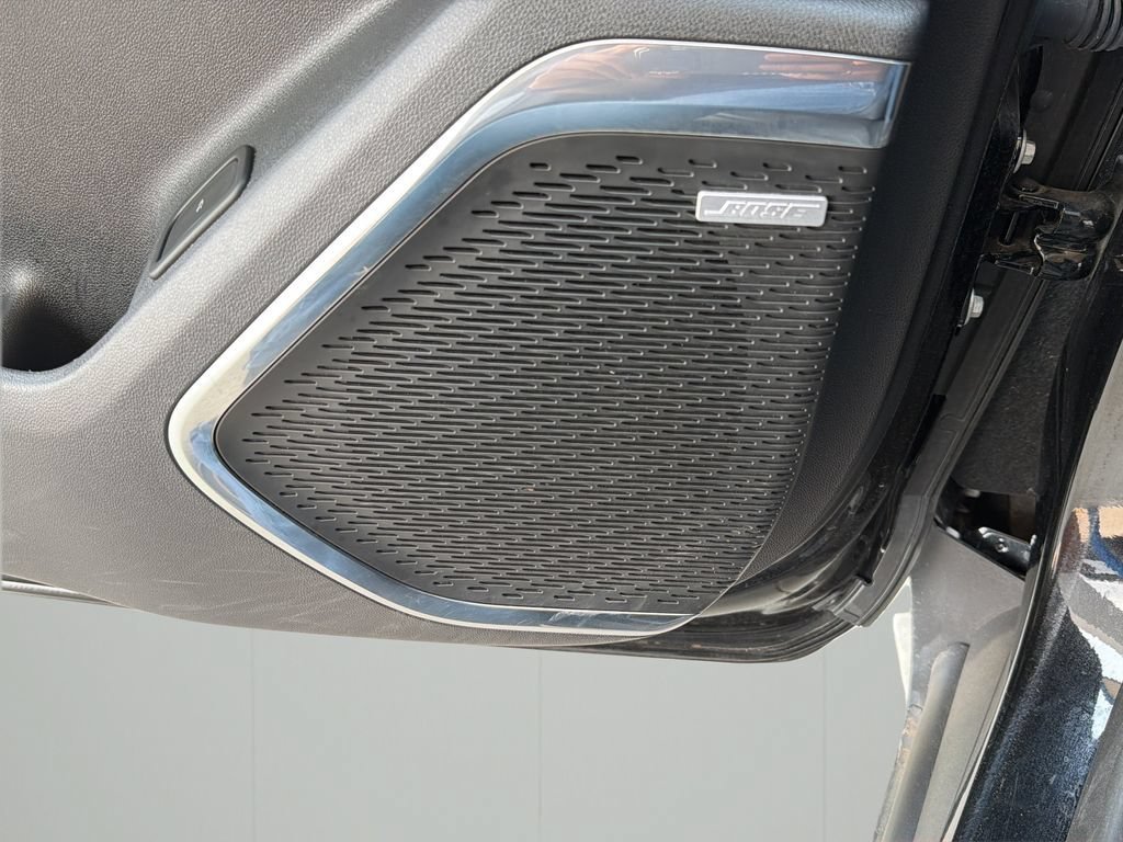 Used 2025 GMC Acadia Elevation AWD/4WD image 29