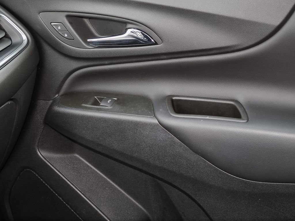 Used 2022 Chevrolet Equinox LT image 27