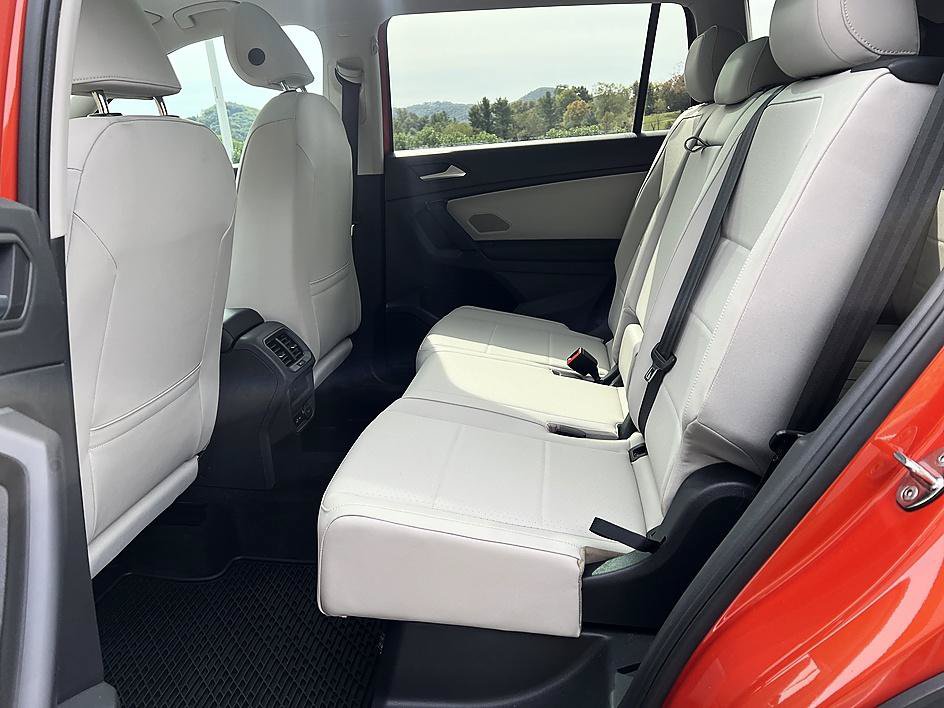 Used 2019 Volkswagen Tiguan SEL AWD/4WD image 12