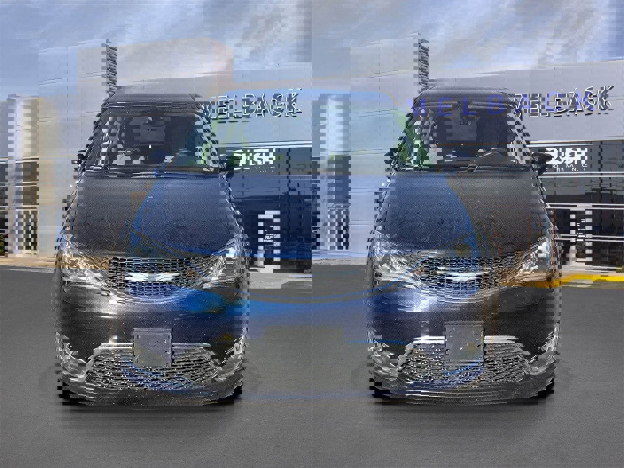 Used 2018 Chrysler Pacifica Touring Plus w/ Tire & Wheel Group image 3