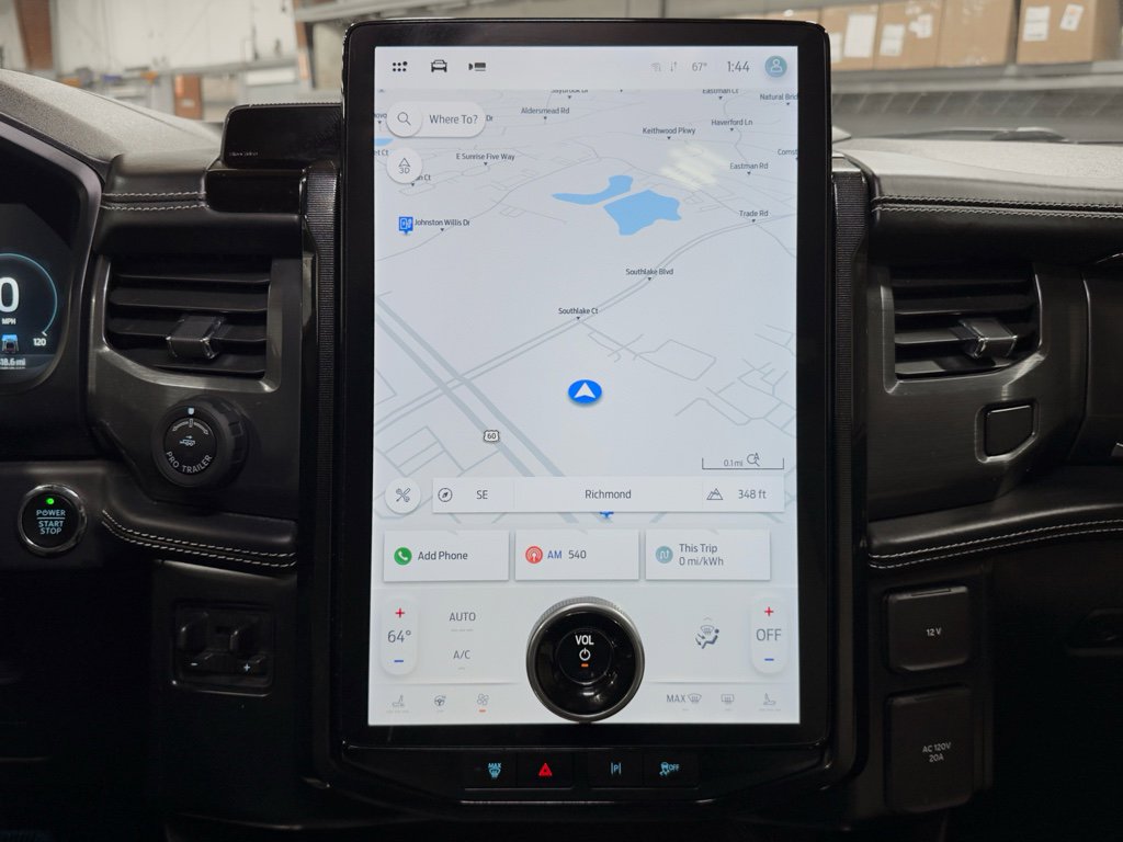 Used 2023 Ford F150 Lightning Platinum image 13