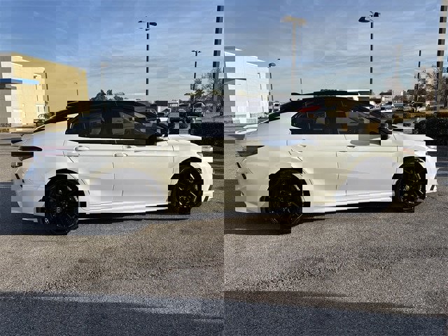 Used 2023 Toyota Camry XSE image 11