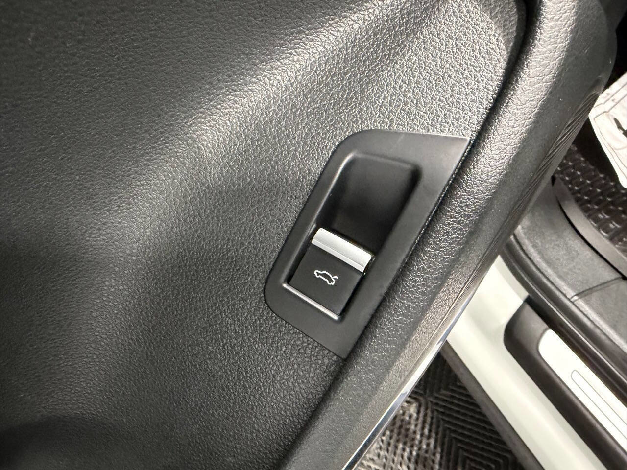Used 2021 Audi Q7 3.0T Premium Plus image 29