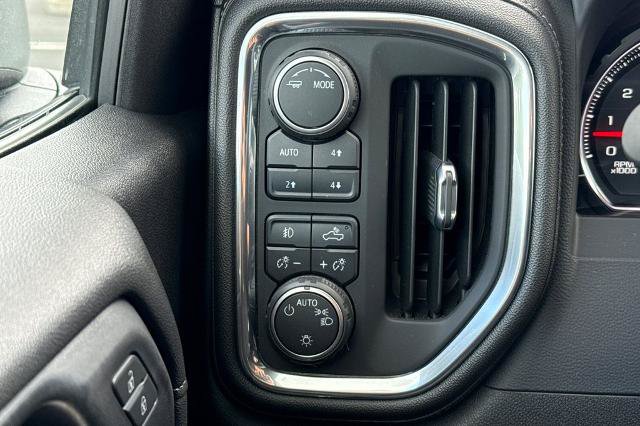 Used 2021 Chevrolet Silverado 1500 RST w/ Rally Edition AWD/4WD image 38